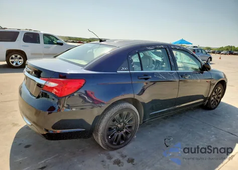 2012 Chrysler 200 Lx z USA, uszkodzony, nr VIN 1C3CCBAB0CN122269